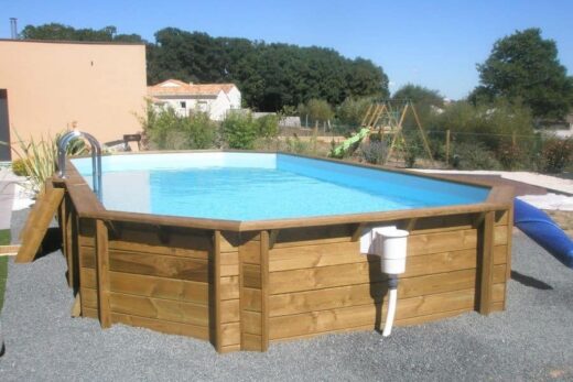 Difloisirs-Piscine-en-bois-octogonale-allongee-1
