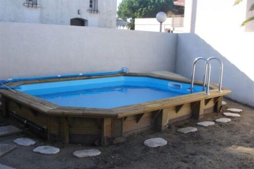 Difloisirs-Piscine-en-bois-octogonale-allongee-5