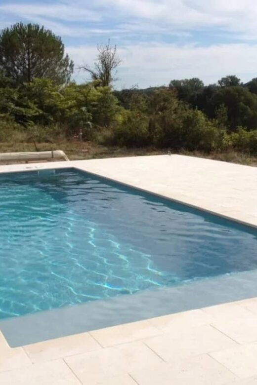 Créez votre oasis de rêve avec nos piscines en bois